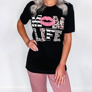 Leopard Mom Life Lips Black T-Shirt